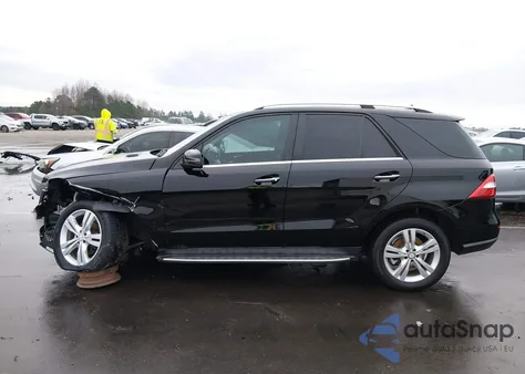 2015 Mercedes-Benz Ml 350 4Matic z USA, uszkodzony, nr VIN 4JGDA5HB3FA502839